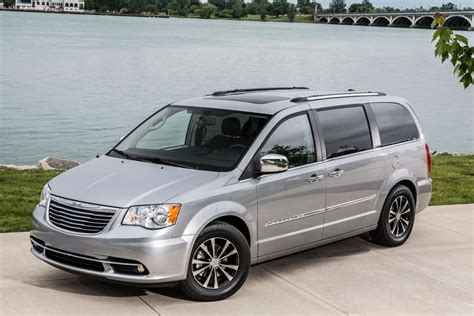 are town and country vans similar to rent grand caravan